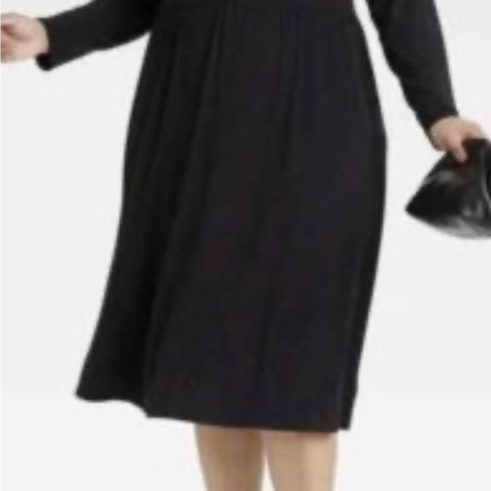 Ava & Viv Woman’s V-Neck Black Sweater